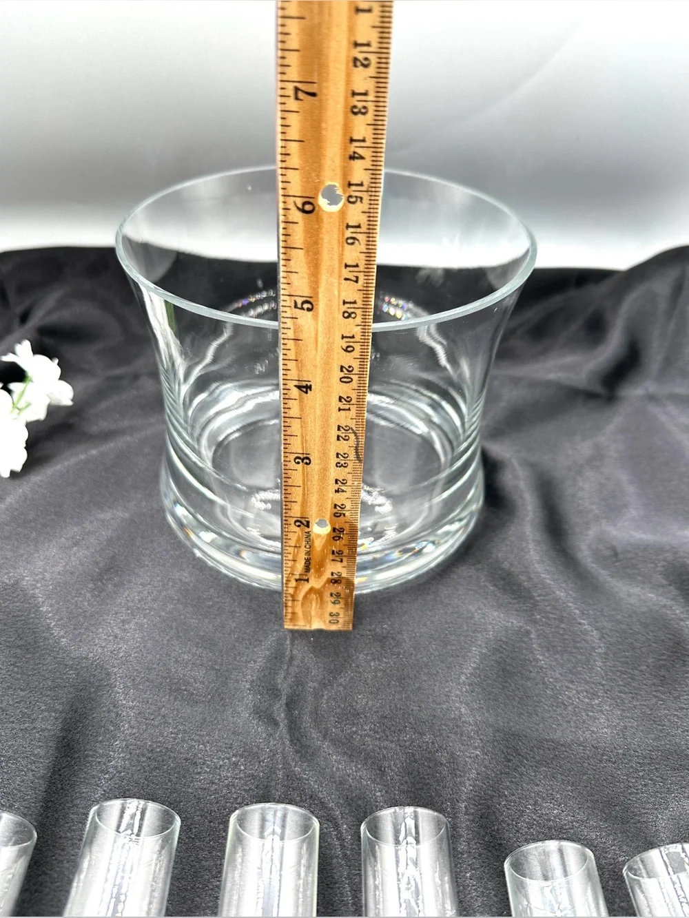 Pier 1 Imports 6 Shot Glasse Chillers in Clear Glass Ice Bucket.